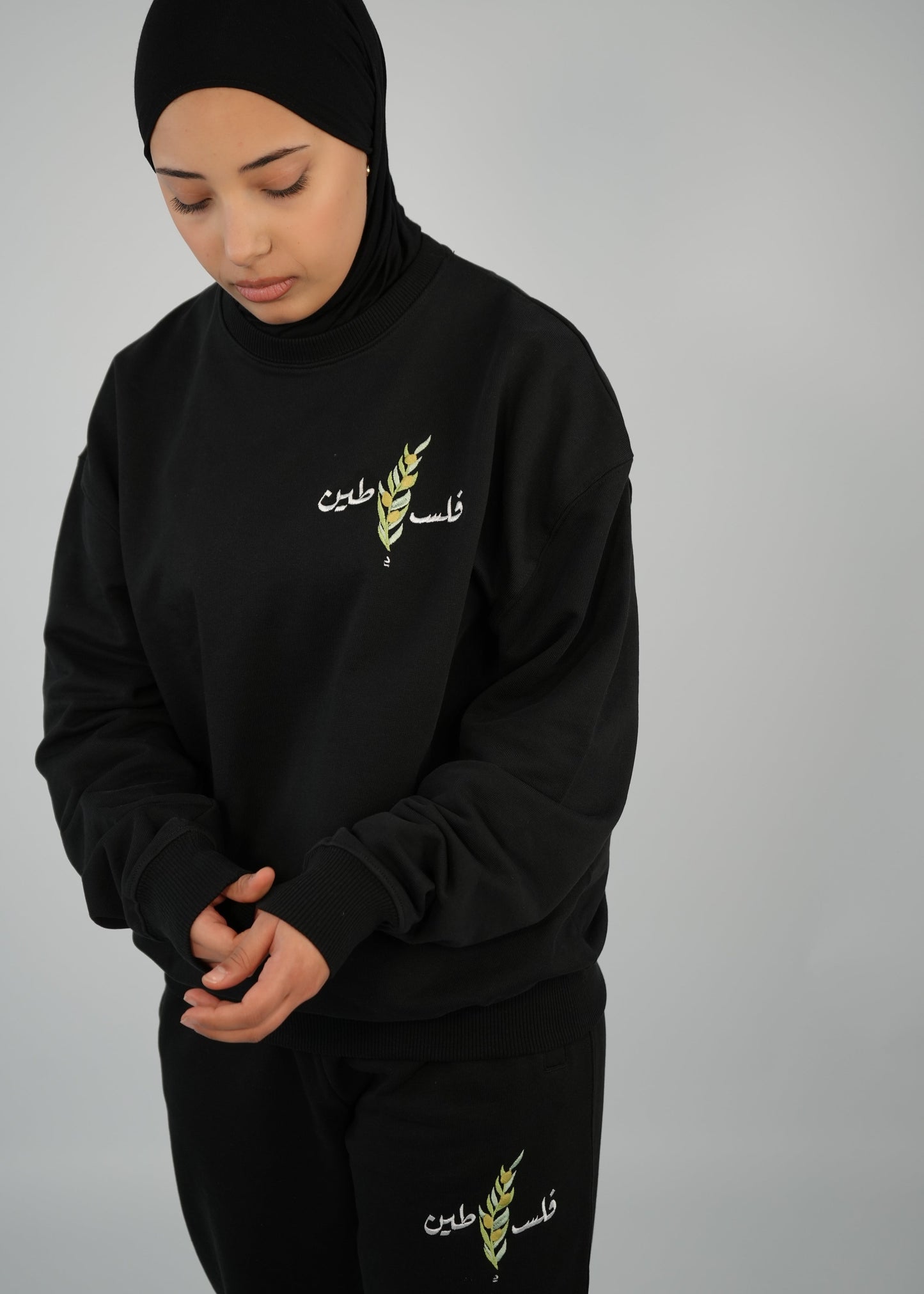 Olive Stick Sweatshirt | Black | m/f